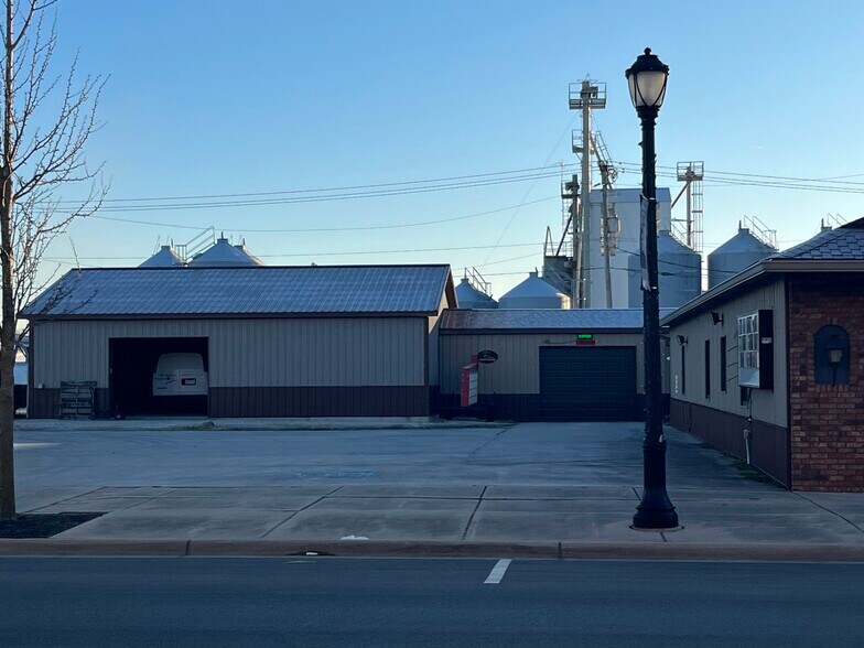 156 Main St, Rockford, OH à vendre - Photo de l’immeuble – Image 2 sur 3