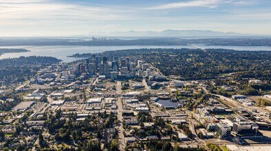 1310 116th Ave NE, Bellevue, WA - Vue aérienne  vue de carte