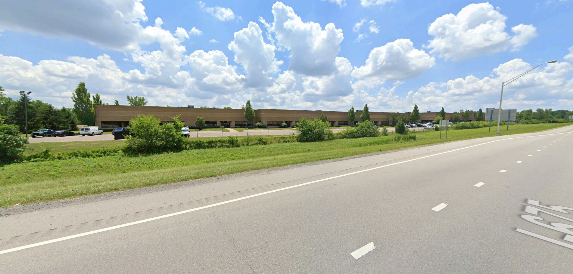 8177 Washington Church Rd, Dayton, OH à louer Photo principale– Image 1 sur 3
