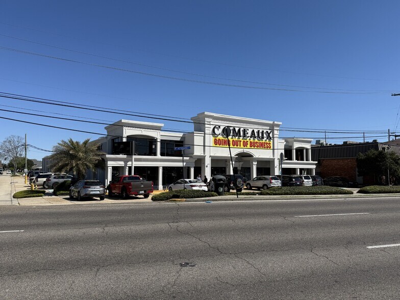 415 Veterans Memorial Blvd, Metairie, LA à louer - Photo de l’immeuble – Image 1 sur 8