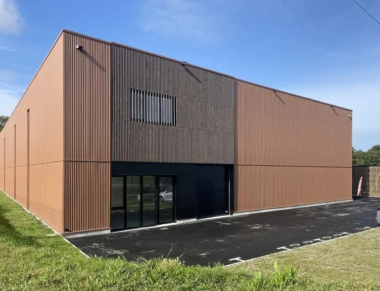 Local d'activités dans Le Bignon à vendre - Photo de l’immeuble – Image 1 sur 5