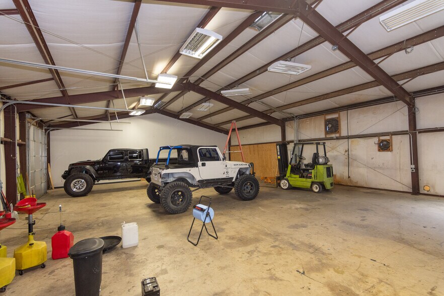 1034 Canyon Bend Dr, Dripping Springs, TX à vendre - Photo intérieure – Image 2 sur 23