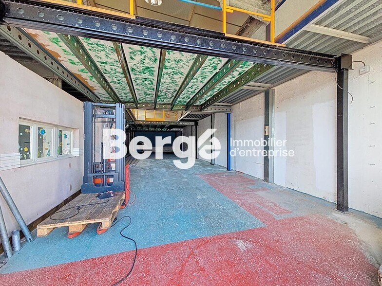 Industriel/Logistique dans Mandelieu-la-Napoule à louer - Photo intérieure – Image 3 sur 12