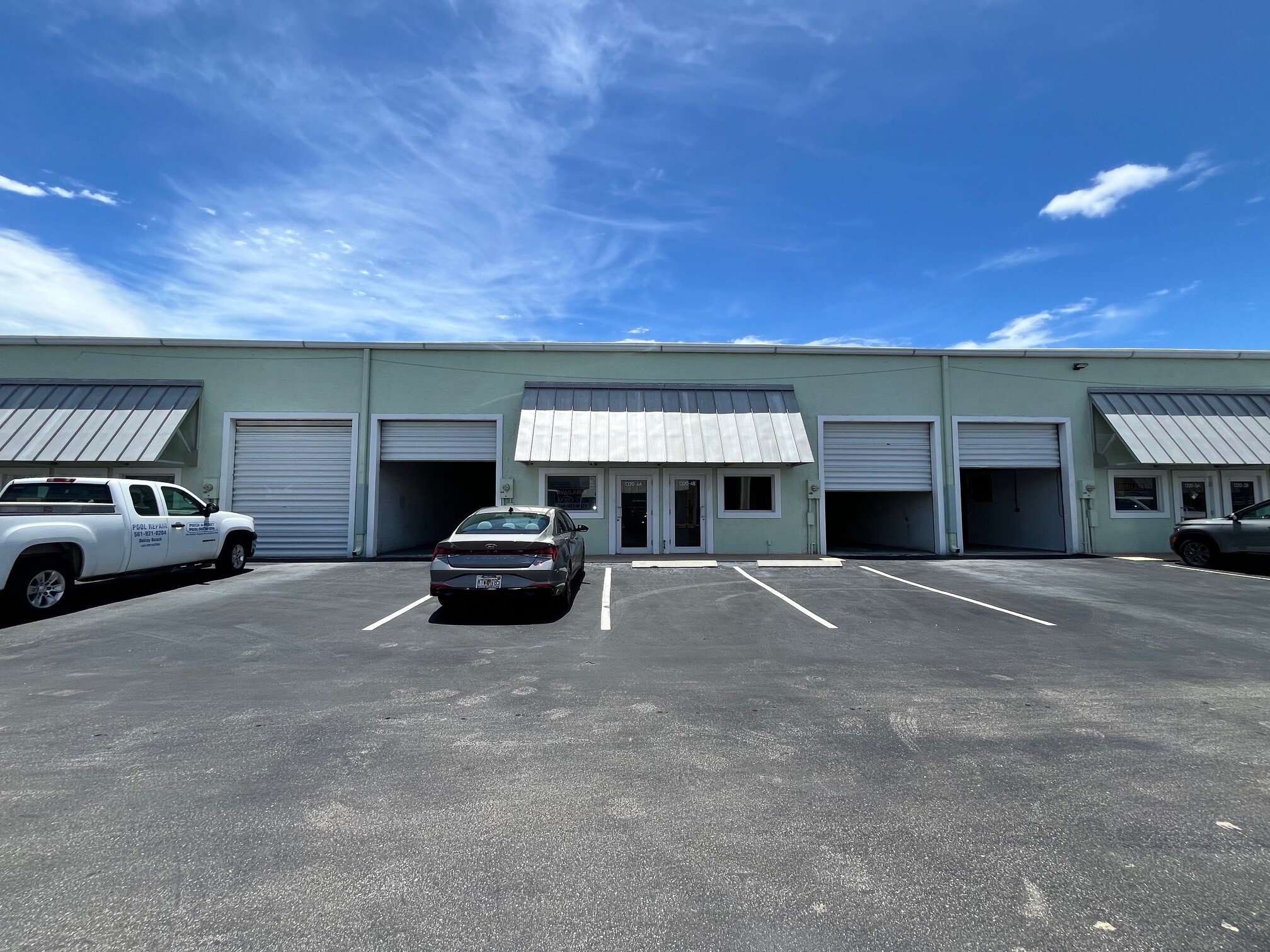 1200-1340 Stirling Rd, Dania Beach, FL à louer Photo de l’immeuble– Image 1 sur 2