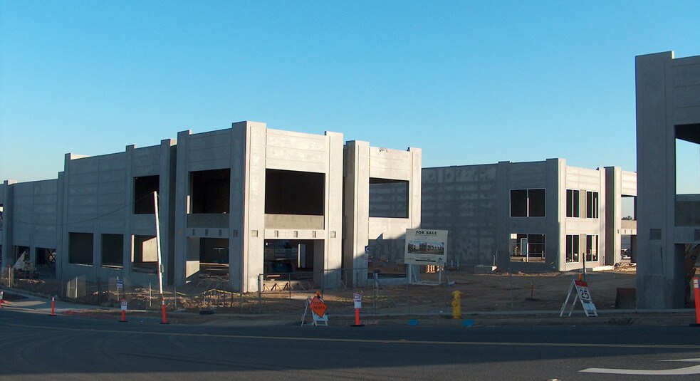 2870 Columbia St, Torrance, CA à louer - Photo de l’immeuble – Image 2 sur 3