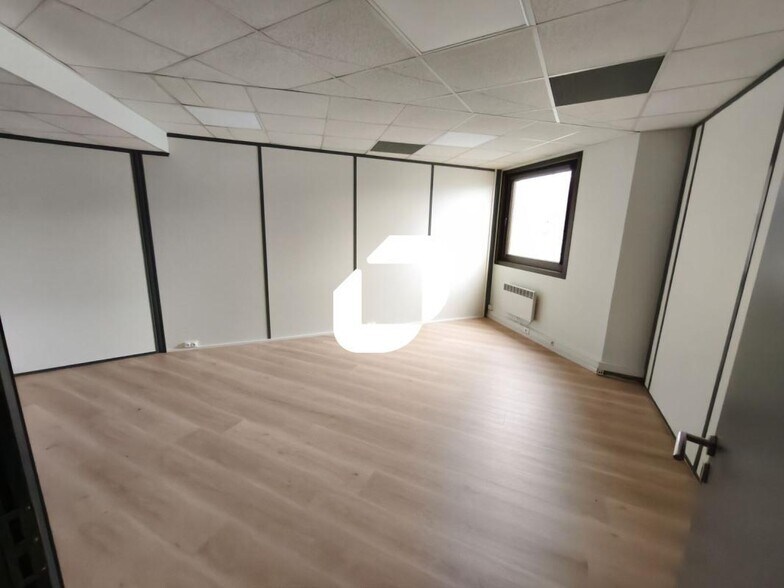 5 Rue De Lisbonne, Rosny-sous-Bois à louer - Photo intérieure – Image 2 sur 4