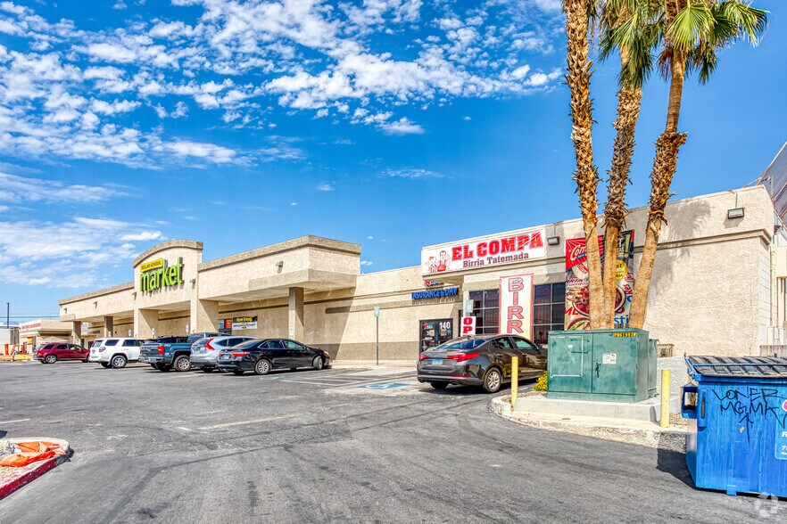 3700 E Charleston Blvd, Las Vegas, NV à louer - Photo de l’immeuble – Image 3 sur 5