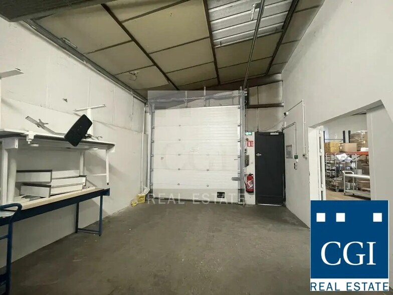 Local d’activités dans SAINT-MARTIN-D'HERES à louer - Photo de l’immeuble – Image 3 sur 5