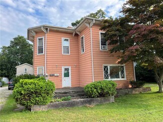 Plus de détails pour 833 Main St, Conneaut, OH - Logement à vendre