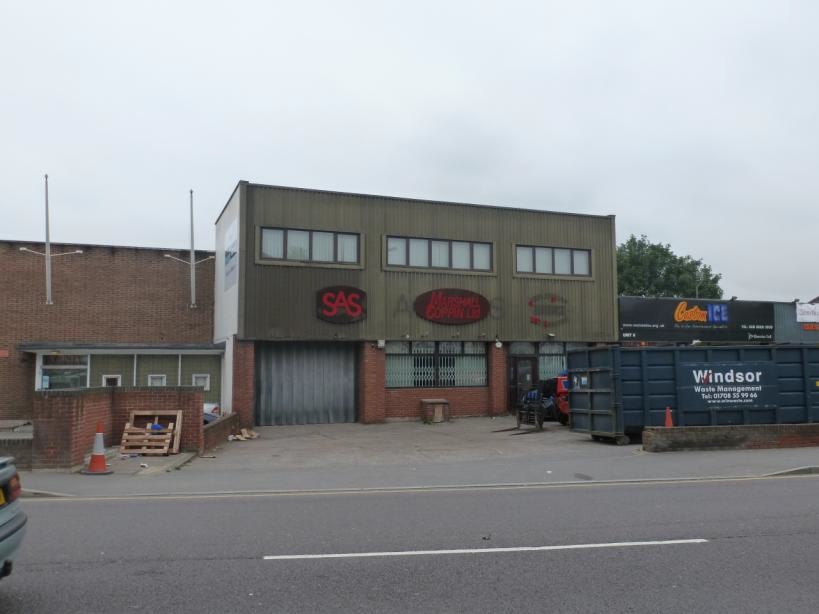 Hall Ln, Londres à vendre Photo principale– Image 1 sur 2