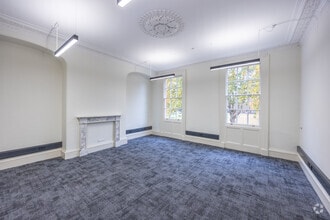 49-50 Queen Sq, Bristol à louer Photo intérieure– Image 1 sur 1