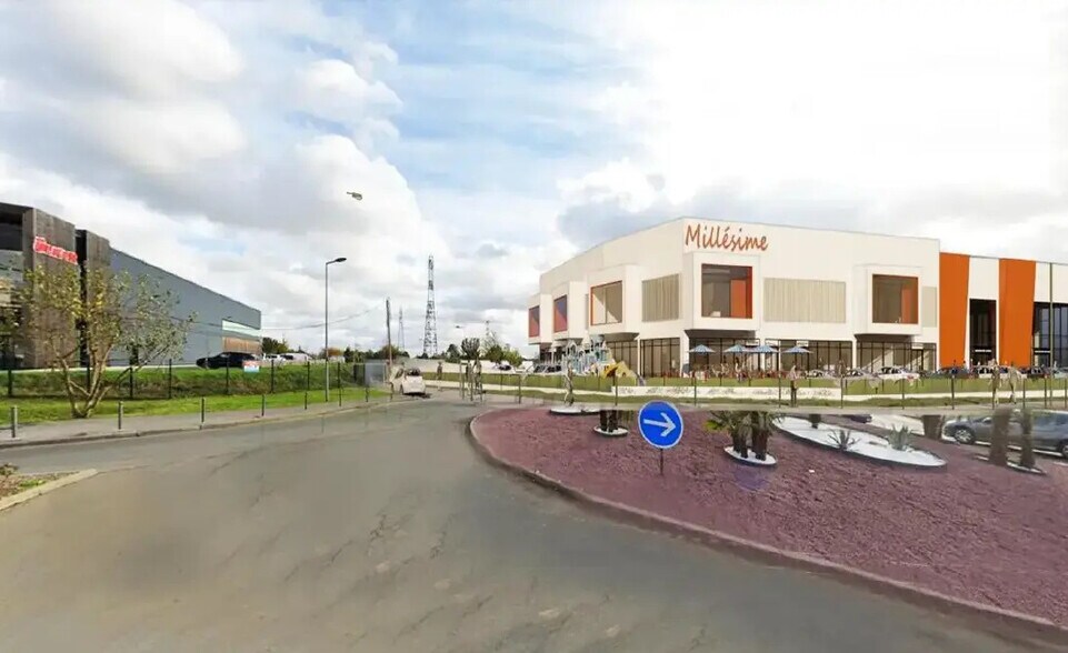 Local d’activités dans Villiers-le-Bel à louer - Photo de l’immeuble – Image 3 sur 22