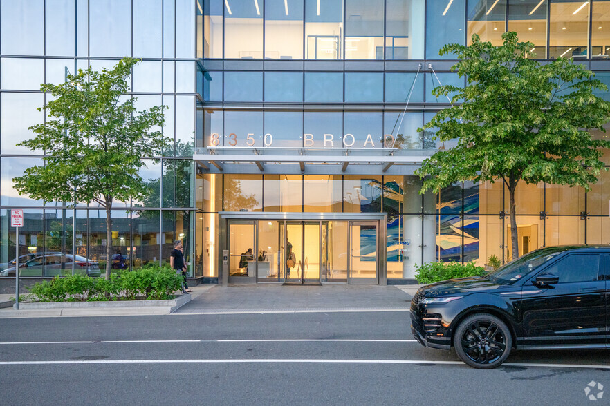 8350 Broad St, McLean, VA à louer - Photo de l’immeuble – Image 2 sur 5