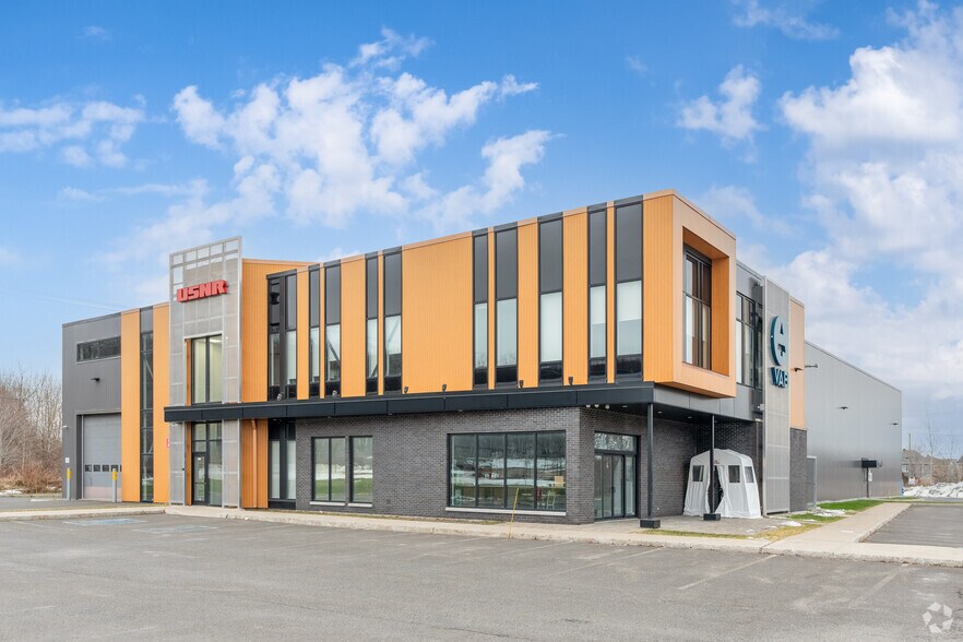 4695 Rue De La Pascaline, Lévis, QC à louer - Photo de l’immeuble – Image 3 sur 5