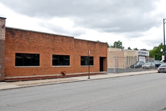 4507-4511 W Belmont Ave, Chicago, IL à vendre - Photo de l’immeuble – Image 3 sur 33