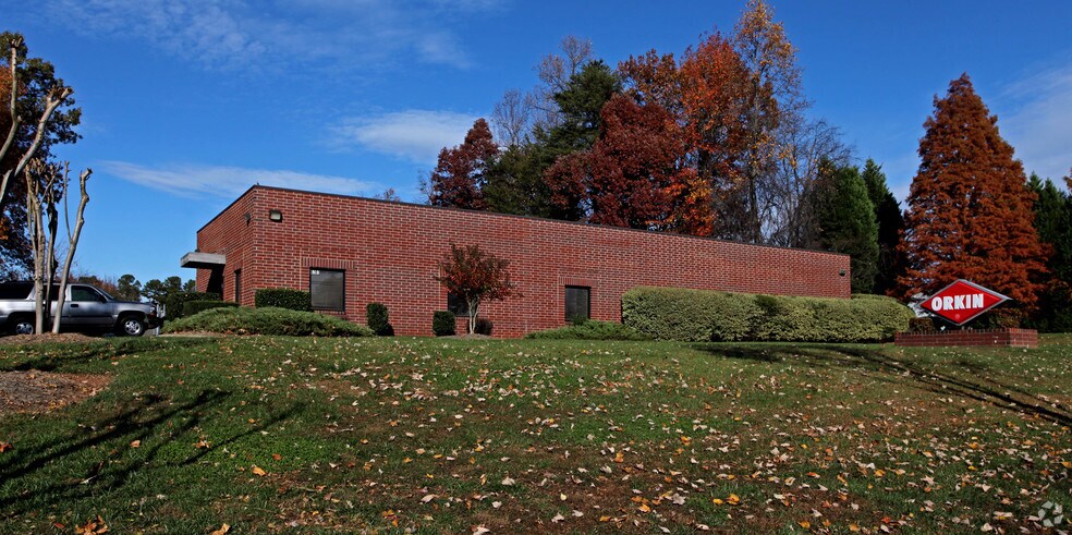 6101 Harris Technology Blvd, Charlotte, NC à vendre - Photo de l’immeuble – Image 3 sur 5