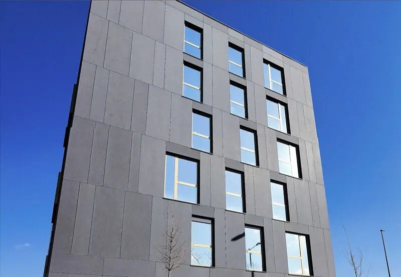 Bureau dans Saint-Étienne à vendre - Photo de l’immeuble – Image 3 sur 14