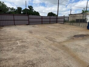 5928 E Lancaster Ave, Fort Worth, TX à louer Photo intérieure– Image 1 sur 4