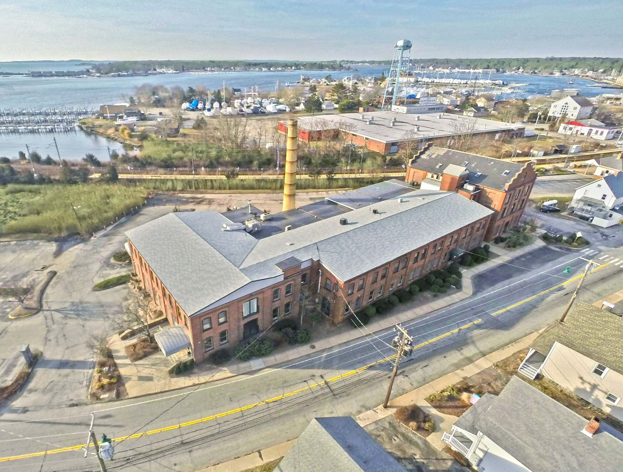 12 Roosevelt Ave, Mystic, CT à louer Aérien– Image 1 sur 6