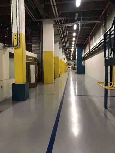 Local d’activités dans Rosny-sous-Bois à louer - Photo intérieure – Image 3 sur 5