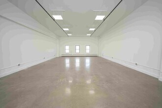 8 John Walsh Blvd, Peekskill, NY à louer Photo intérieure– Image 1 sur 2