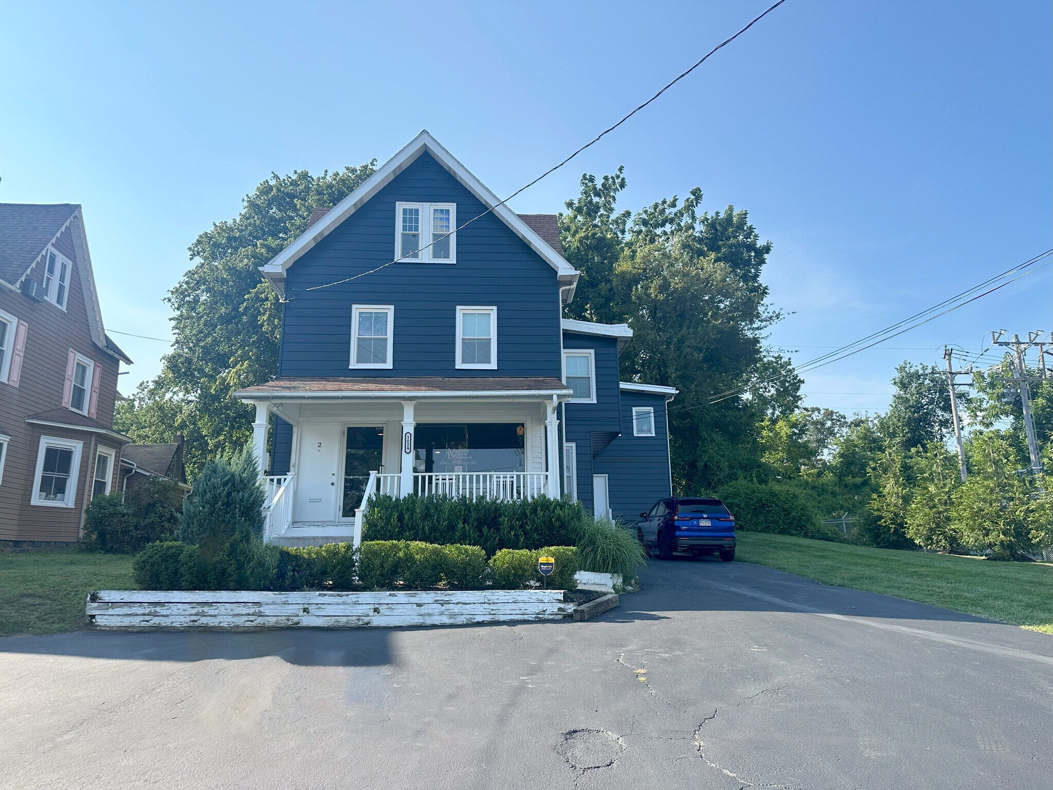 1029 Lancaster Ave, Berwyn, PA à louer Photo principale– Image 1 sur 21