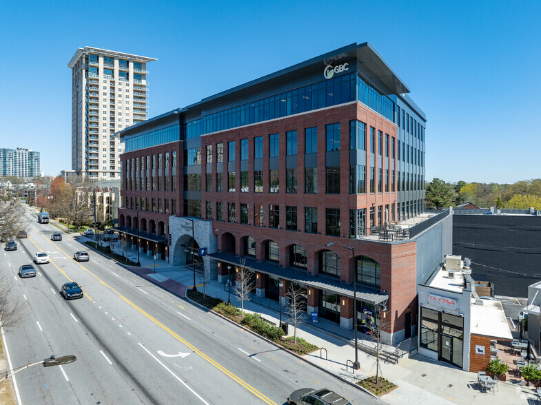 2827 Peachtree Rd, Atlanta, GA à louer - Photo de l’immeuble – Image 1 sur 4