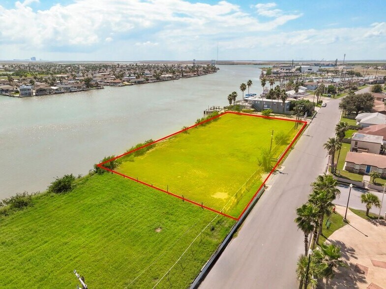 S Longoria St & E South Shore Dr, Port Isabel, TX à vendre - Photo de l’immeuble – Image 2 sur 3