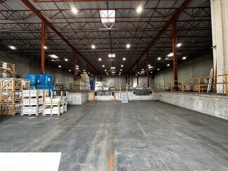 Plus de détails pour 27465 55 Ave, Langley Twp, BC - Industriel/Logistique à louer