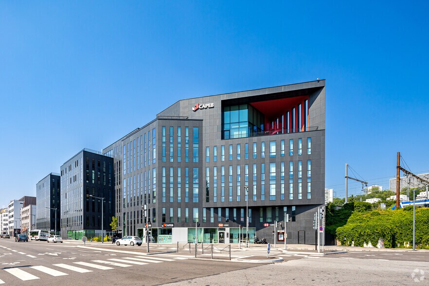 Bureau dans Lyon à louer - Photo principale – Image 1 sur 2