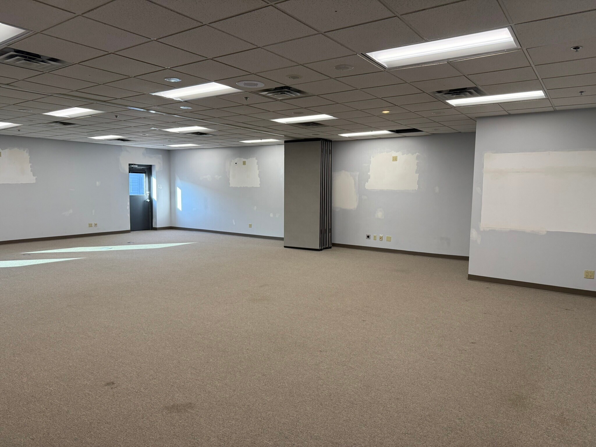 425 Etna St, Saint Paul, MN à louer Photo intérieure– Image 1 sur 5