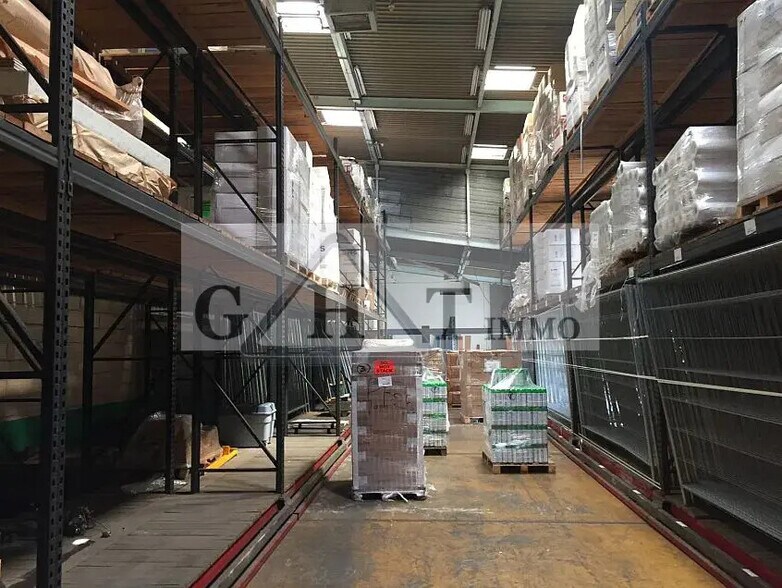 Industriel/Logistique dans Orsay à louer - Photo de l’immeuble – Image 2 sur 8