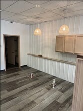 505 W Main St, Lowell, MI à louer Photo intérieure– Image 2 sur 8