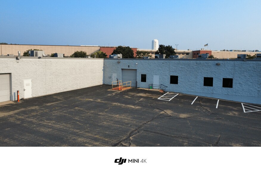 700-865 5th St S, Hopkins, MN à louer - Photo de l’immeuble – Image 1 sur 12