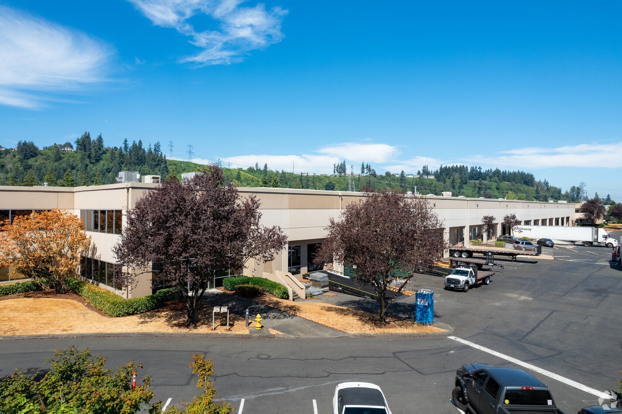 2302 W Valley Hwy N, Auburn, WA à louer Photo principale– Image 1 sur 7