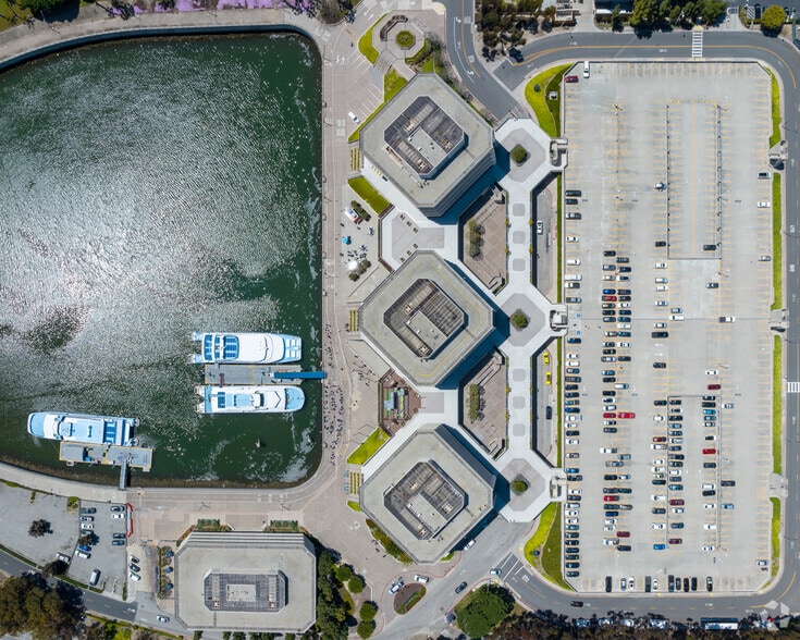 340 Golden Shore, Long Beach, CA à louer - Aérien – Image 2 sur 47
