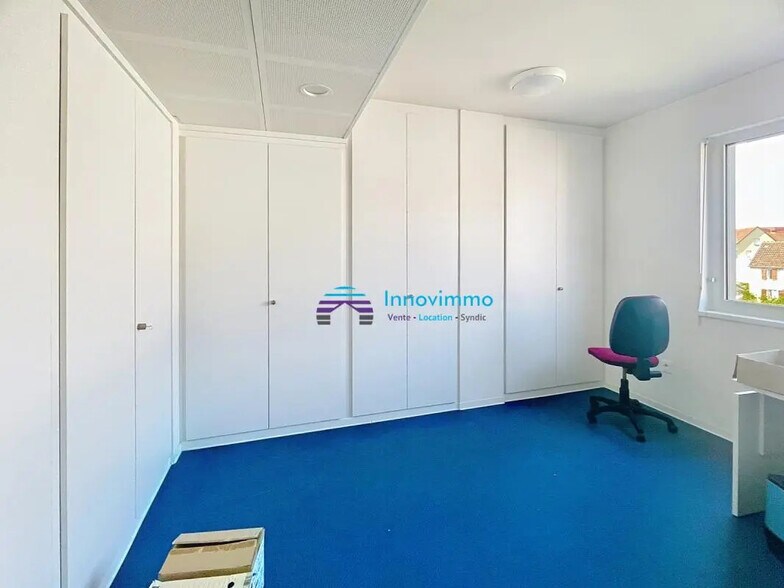 Bureau dans Strasbourg à louer - Photo de l’immeuble – Image 2 sur 8