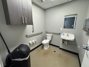 2146 N Karwick Rd, Michigan City, IN à louer Photo intérieure– Image 2 sur 9