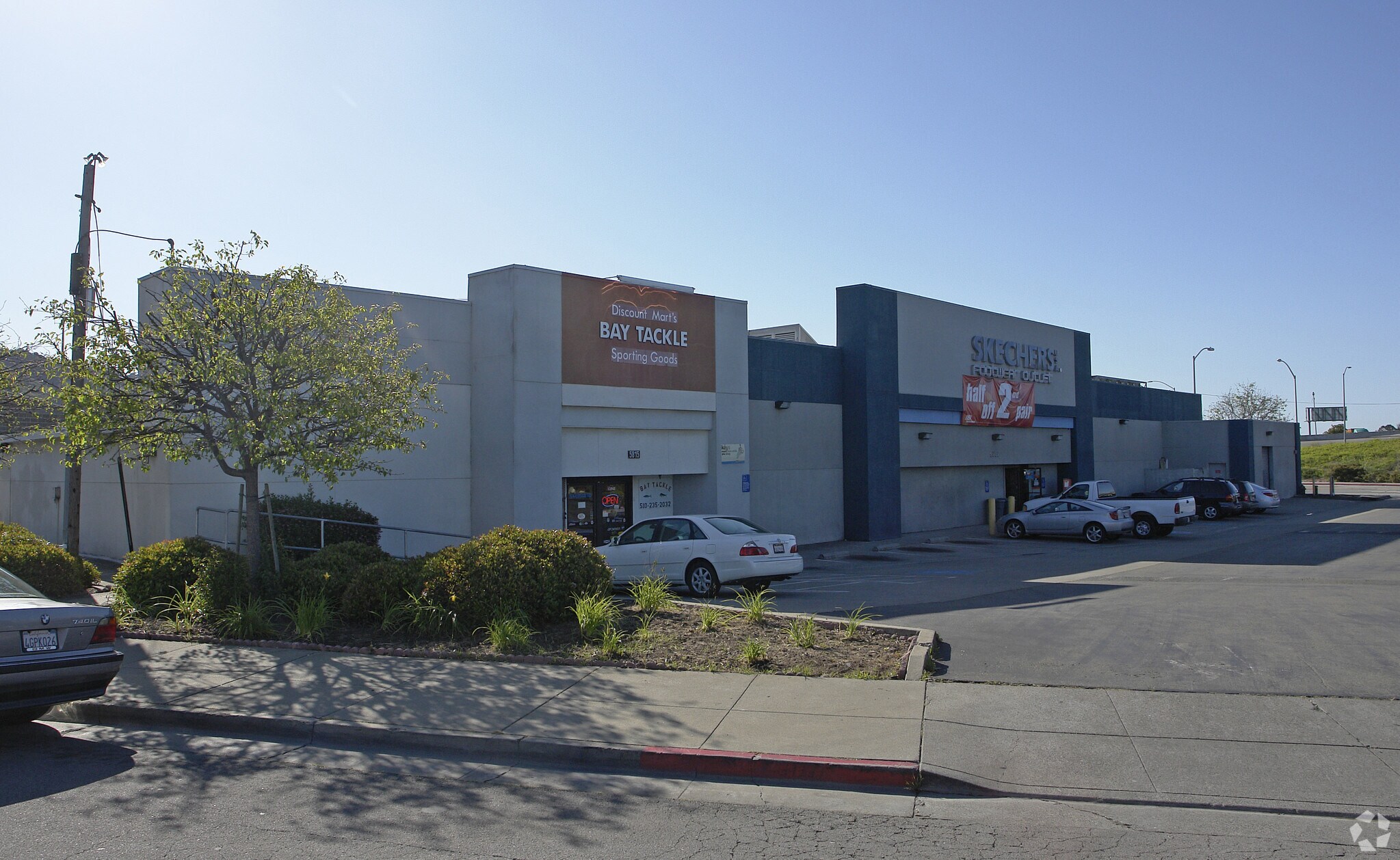 5815 Cutting Blvd, El Cerrito, CA à louer Photo principale– Image 1 sur 3