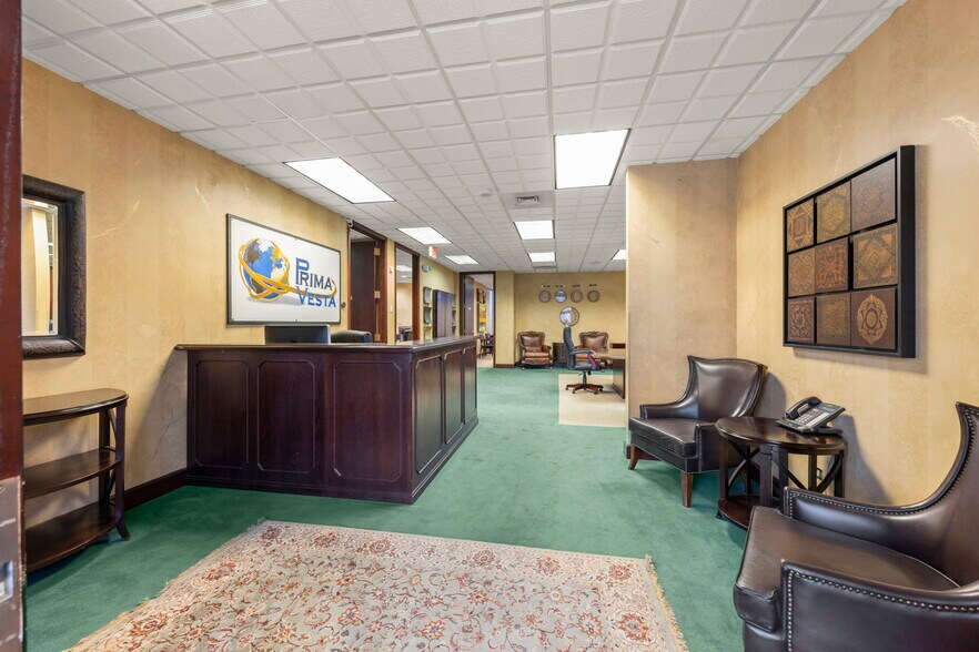 10S660 Kingery Hwy, Willowbrook, IL à vendre - Photo de l’immeuble – Image 3 sur 35