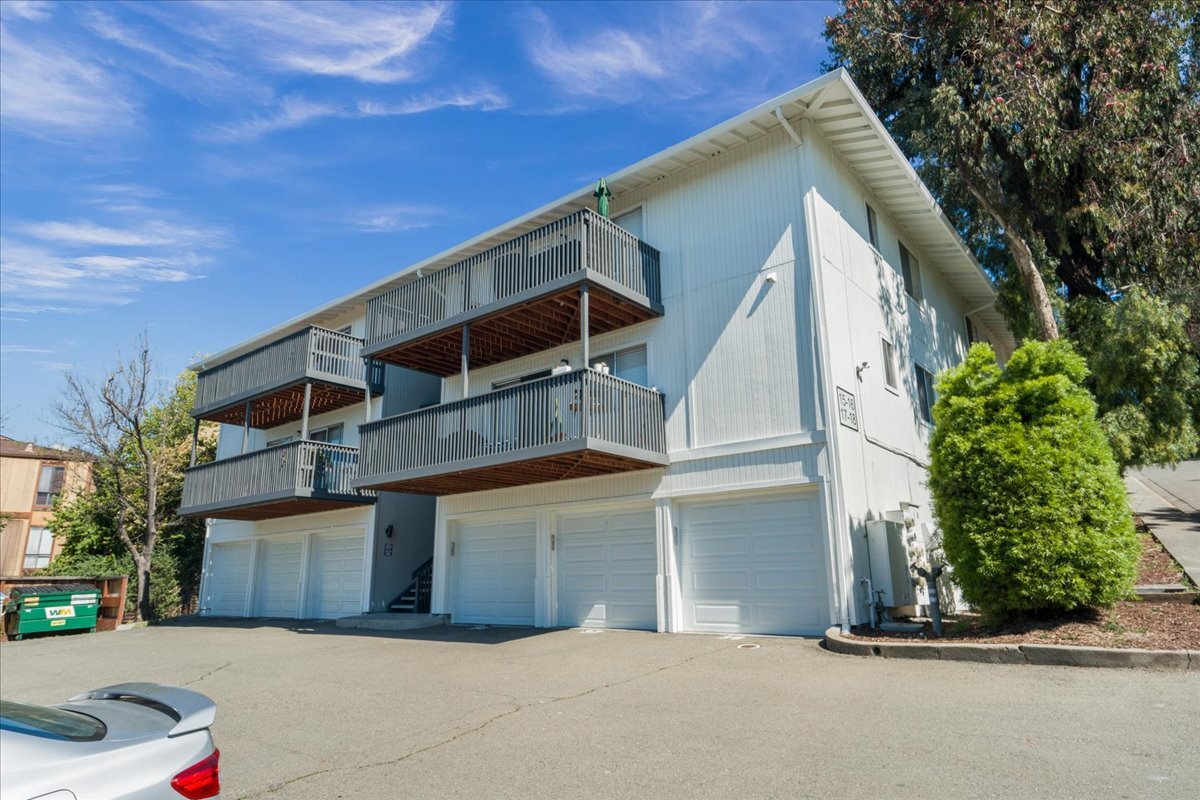 16424 Foothill Blvd, Castro Valley, CA à vendre Photo de l’immeuble– Image 1 sur 20
