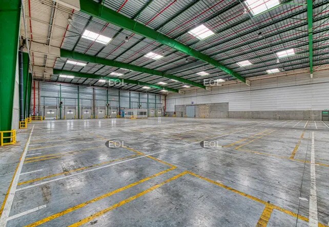 Industriel/Logistique dans Bruyères-sur-Oise à louer - Photo de l’immeuble – Image 1 sur 5