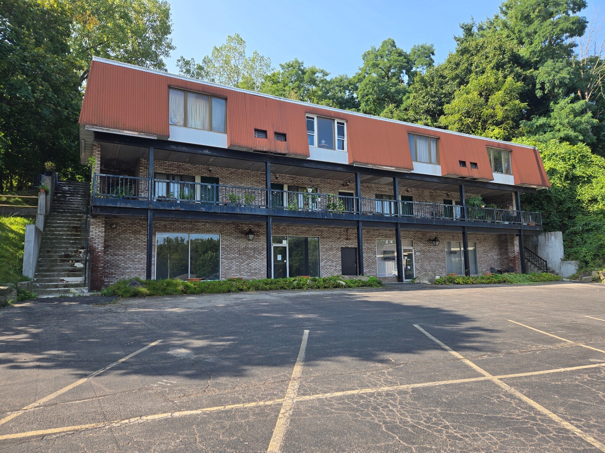 7323 Pittsford Palmyra Rd, Fairport, NY à louer Photo de l’immeuble– Image 1 sur 5