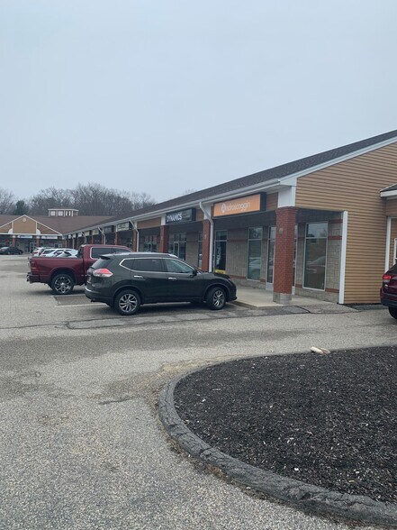 152 US Route 1, Scarborough, ME à louer - Photo principale – Image 1 sur 4