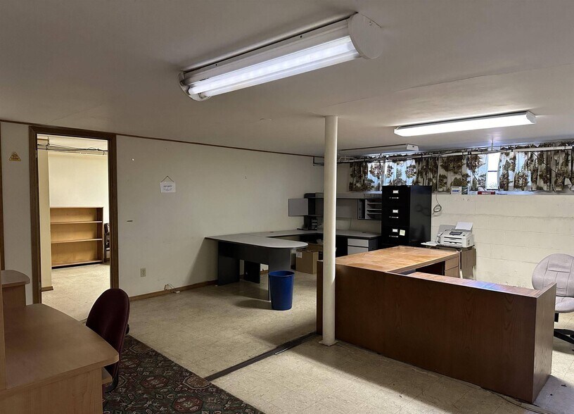 1000 Hanson St, Murphysboro, IL à vendre - Photo de l’immeuble – Image 3 sur 11