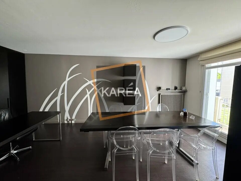 Bureau dans Mareuil-lès-Meaux à vendre Photo intérieure– Image 1 sur 6