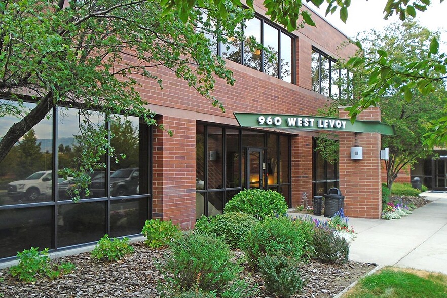 960 W LeVoy Dr, Salt Lake City, UT à louer - Photo de l’immeuble – Image 1 sur 2