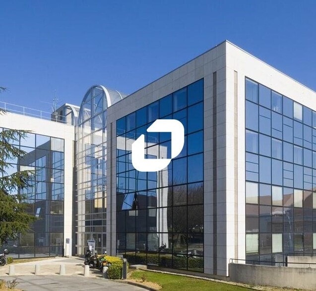 Bureau dans Cergy à louer - Photo de l’immeuble – Image 1 sur 10