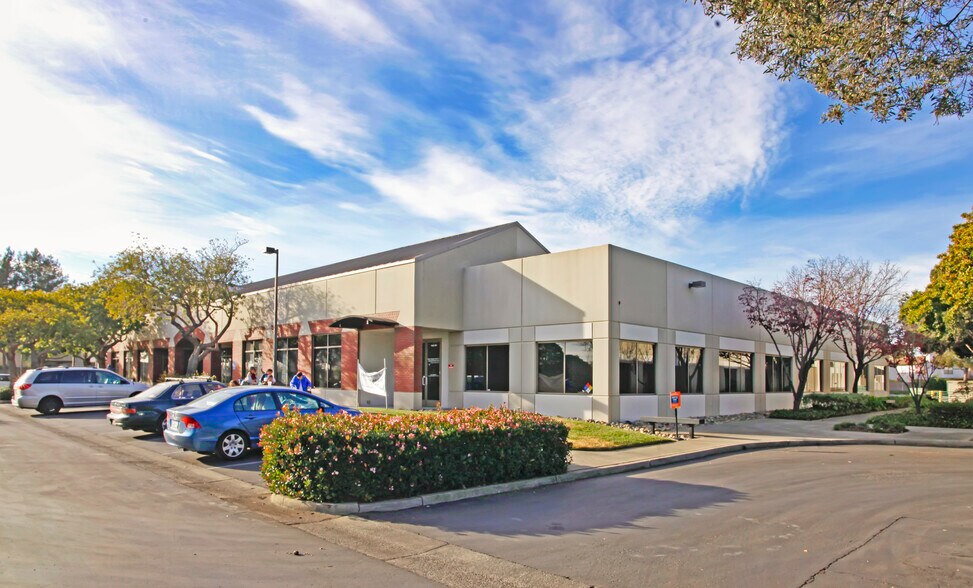 815 Atlantic Ave, Alameda, CA à vendre - Photo principale – Image 1 sur 2