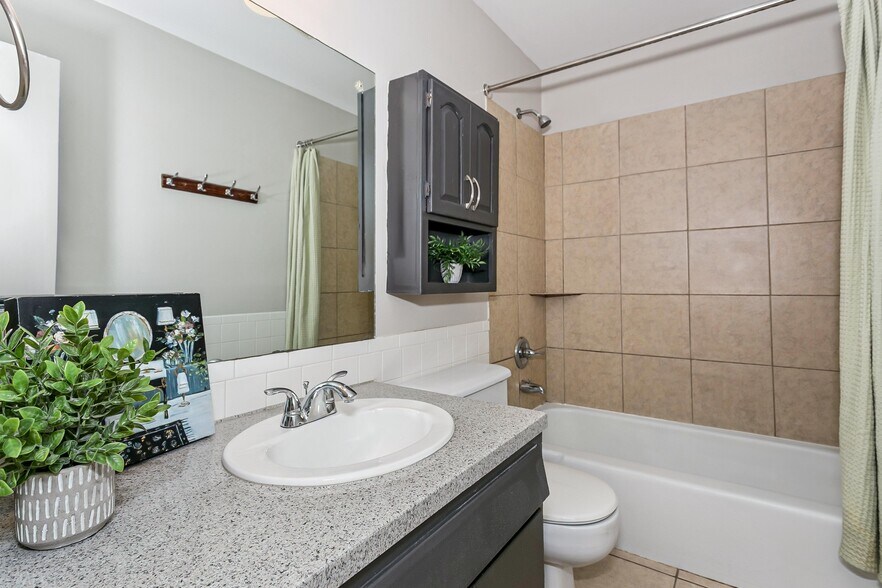 534-544 N Richmond St, Wichita, KS à vendre - Photo de l’immeuble – Image 3 sur 22